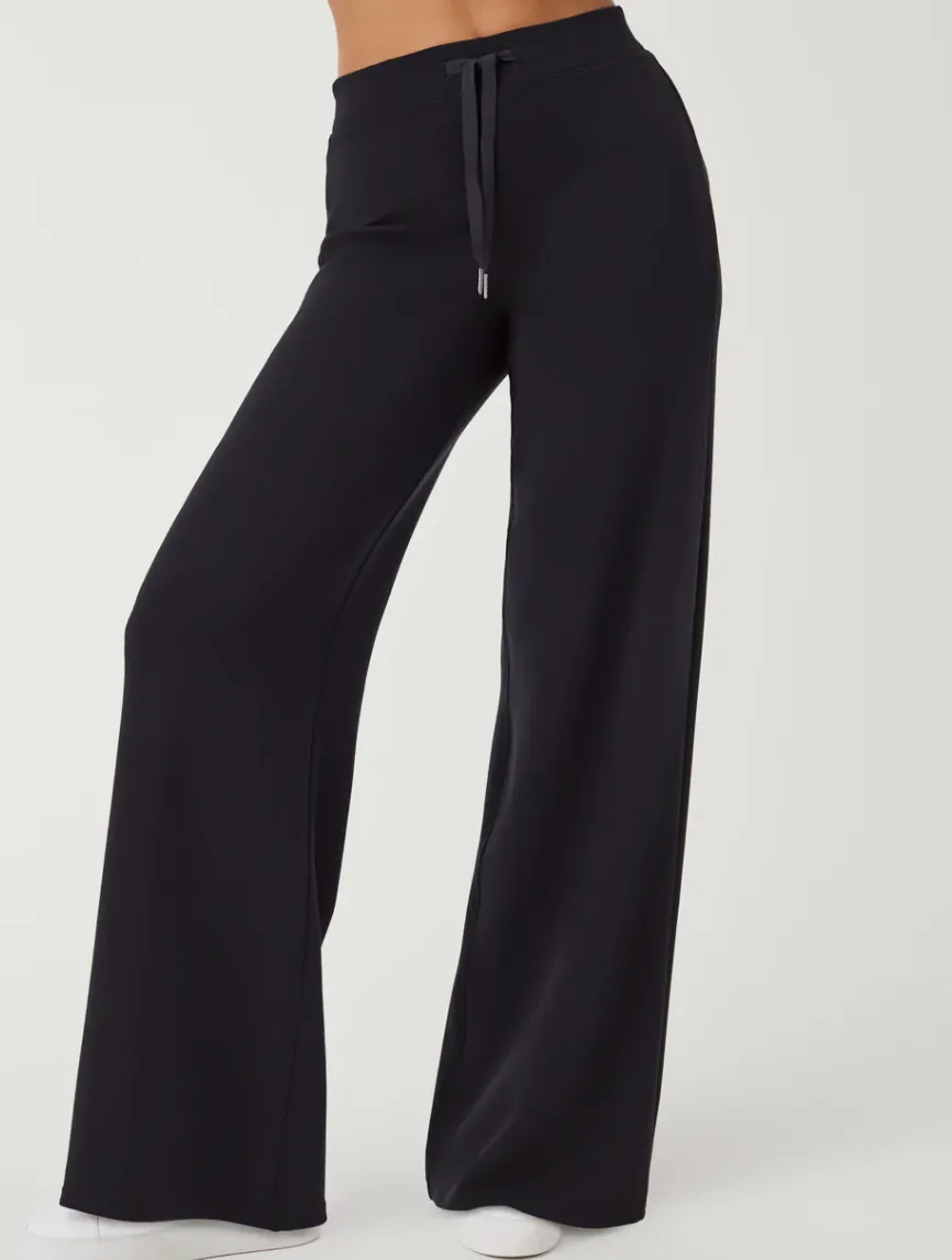 Spanx AirEssentials Wide Leg Pant Very Black