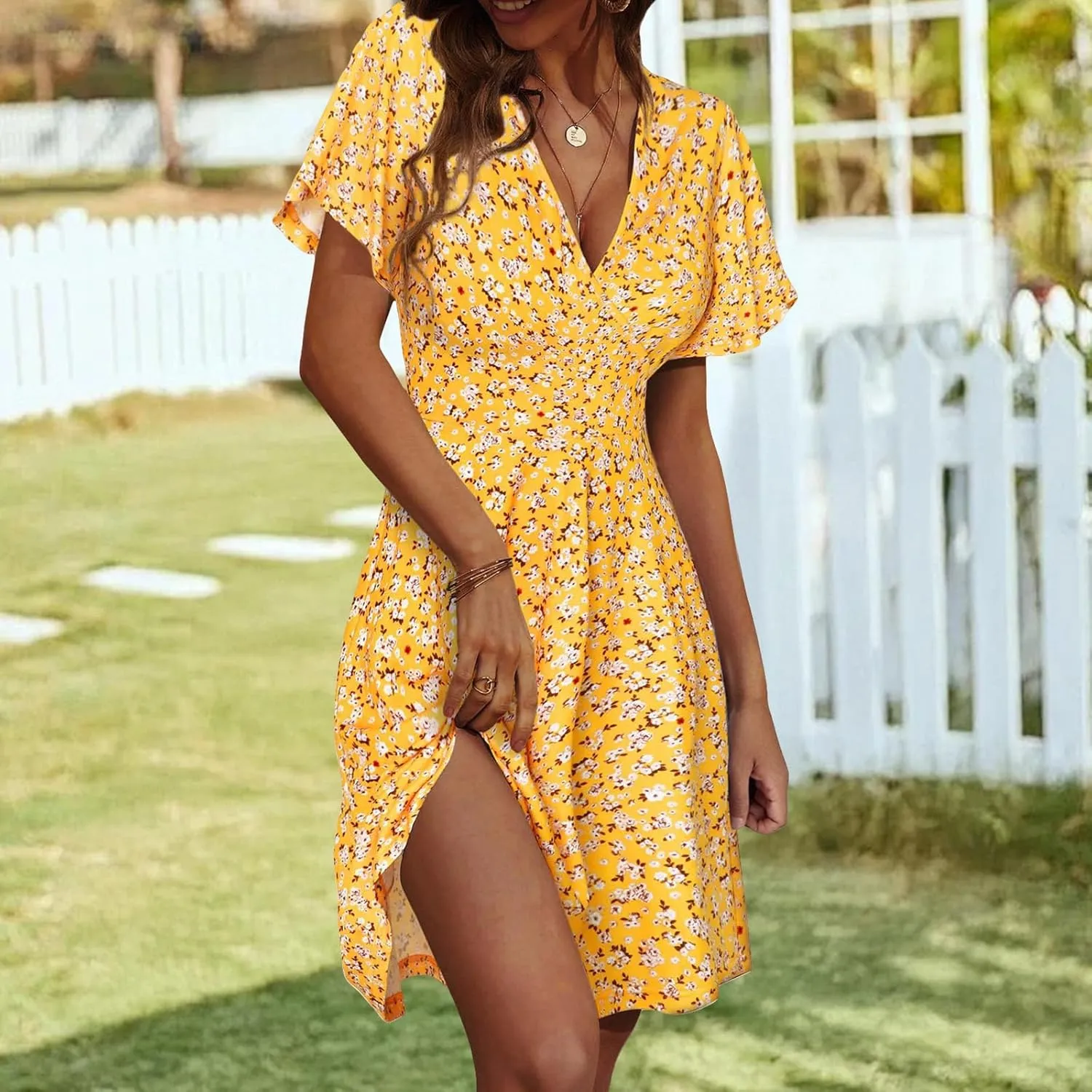 Summer Dresses for Women Trendy Floral Ruffle Sleeve Mini Dresses V Neck Bodycon Tunic Sundress Flowy Beach Dress